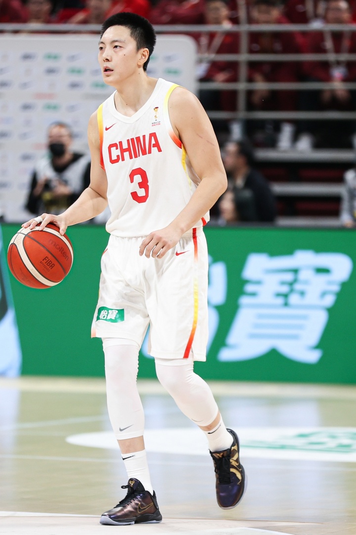 胡明轩:球队今天发挥不错 小组赛最后一场还是要保持我们的特点 胡明轩:球队今天发挥不错 小组赛最后一场还是要保持我们的特点