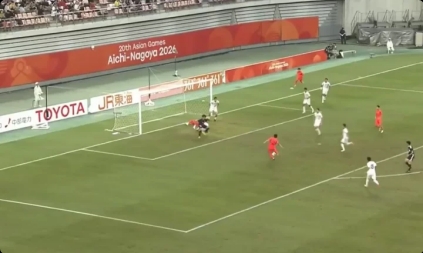 下半场带球入场！胡荷韬空位补射破门，U23国足2-0领先泰国